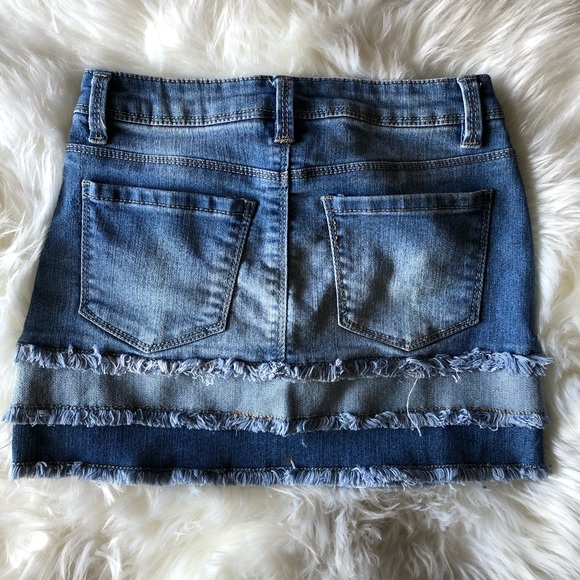 Cute Denim Skirt - Picture 2 of 3